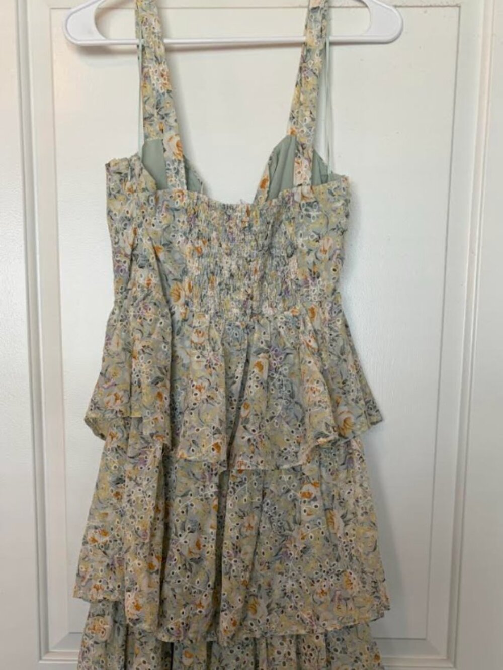 ASTR The Label Floral Tiered Maxi Dress Size Large Romantic Cottagecore - Picture 2 of 4